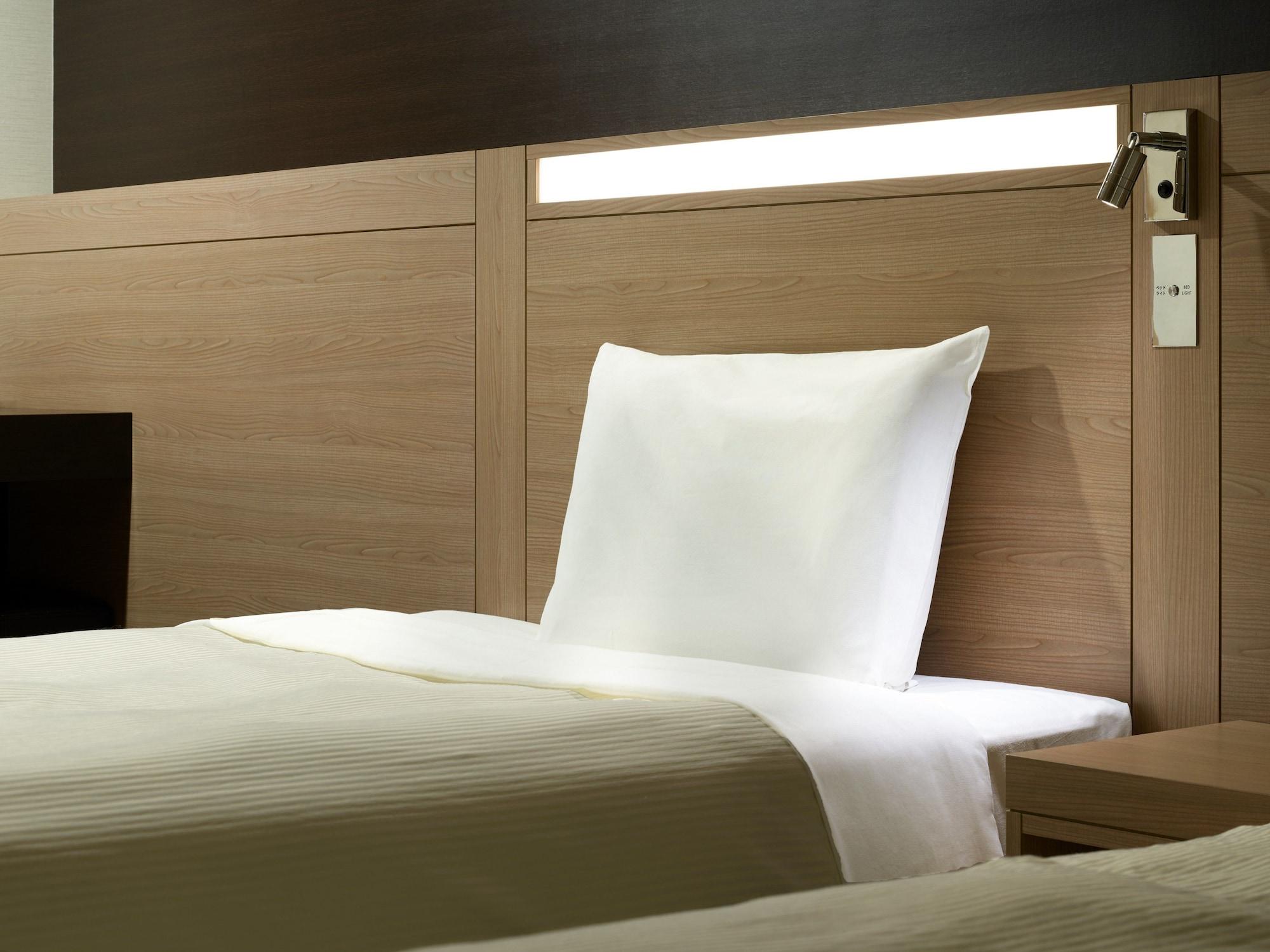 Mitsui Garden Hotel Окаяма Экстерьер фото